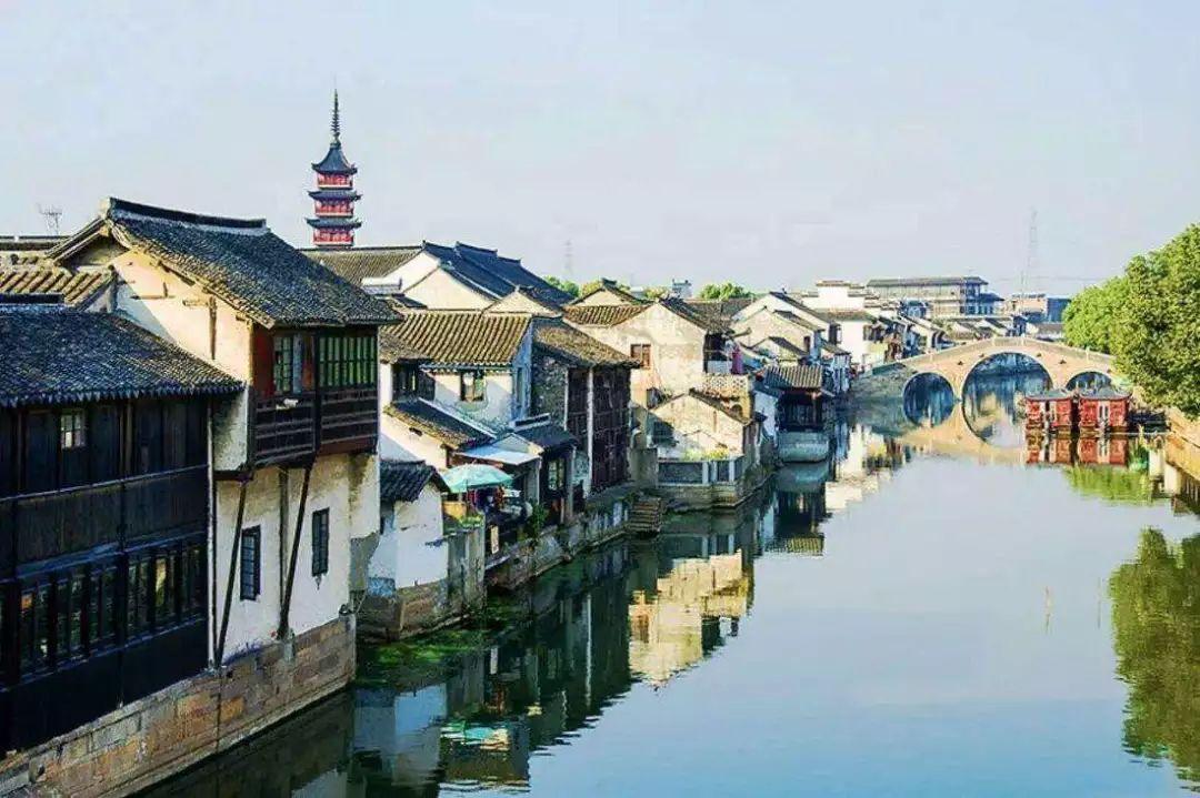 发现未知冷知识,就上「正方形的一条边扩大2倍,周长变几倍,面积变几倍」!
